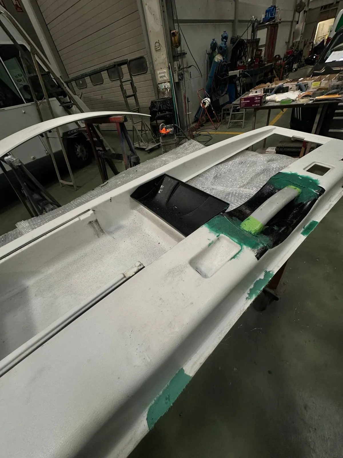Reparación de un panel de fibra — foto 3 de 4